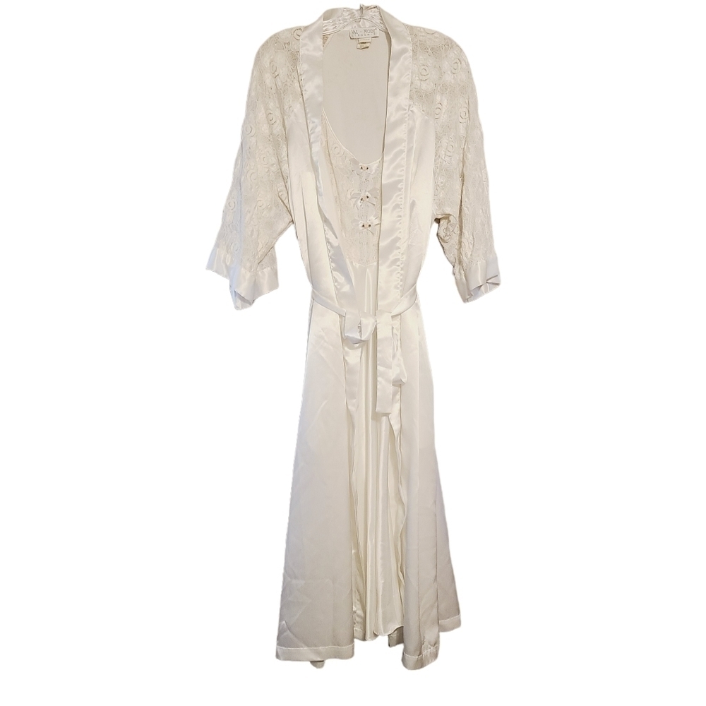 Val Mode | Vintage White Lace Robe and Gown Two Piece Set (Size Medium)